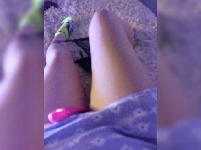 amazingtits-5D's BongaCams show and profile