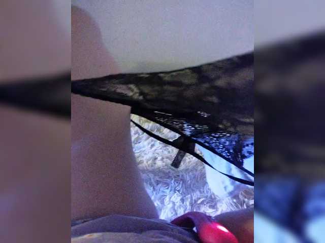 amazingtits-5D's BongaCams show and profile