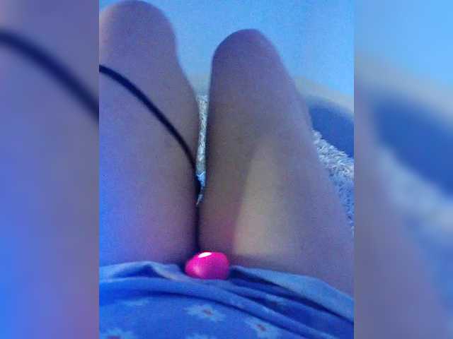 amazingtits-5D live cam