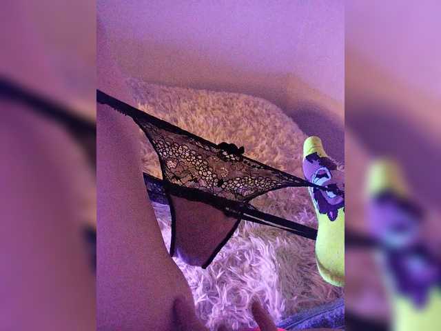 amazingtits-5D's BongaCams show and profile