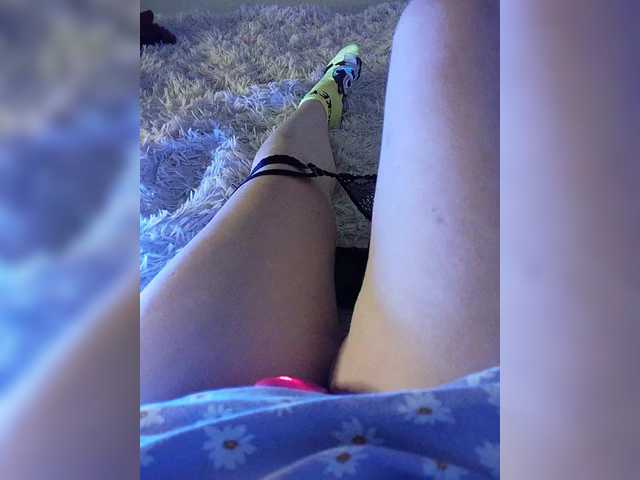 amazingtits-5D's BongaCams show and profile