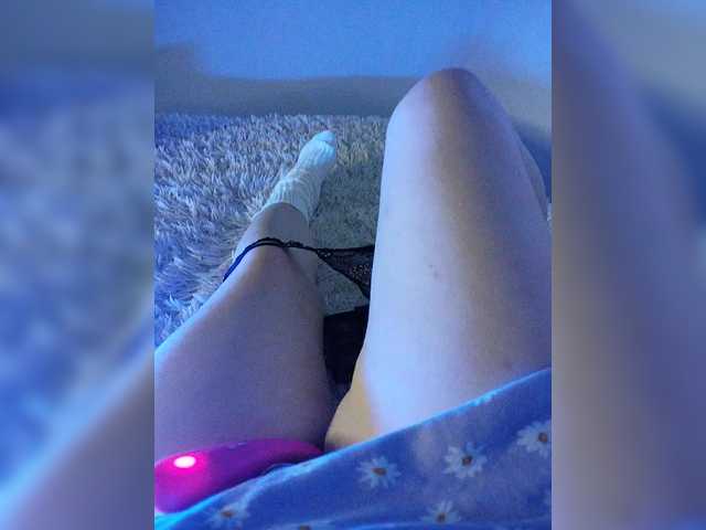 amazingtits-5D's BongaCams show and profile