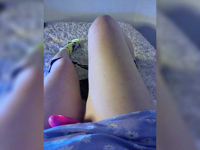 amazingtits-5D's BongaCams show and profile