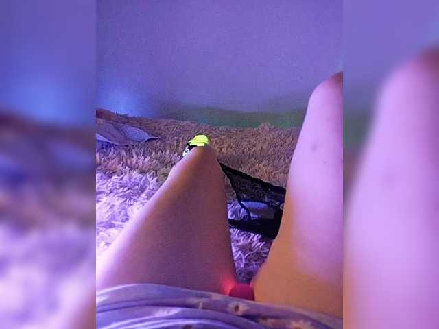 amazingtits-5D's BongaCams show and profile