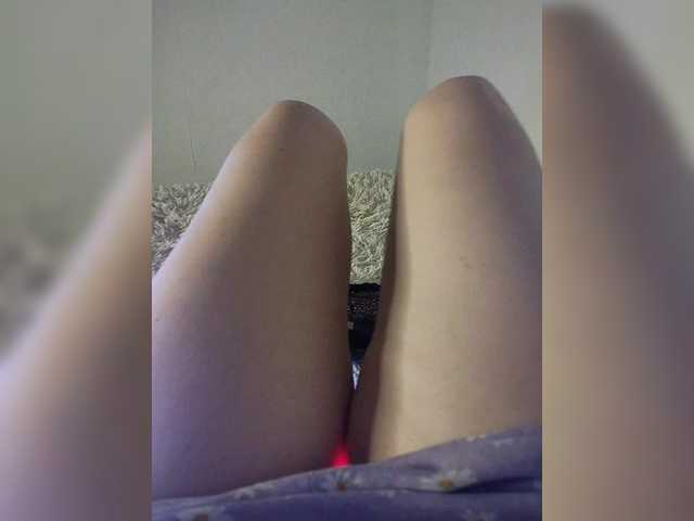 amazingtits-5D's BongaCams show and profile