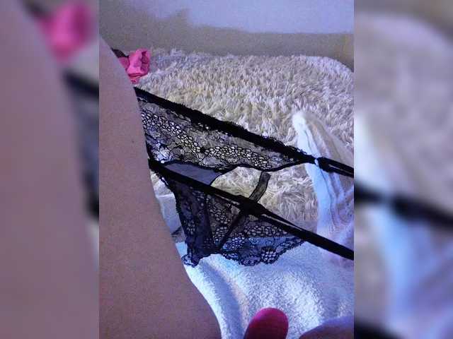 amazingtits-5D's BongaCams show and profile