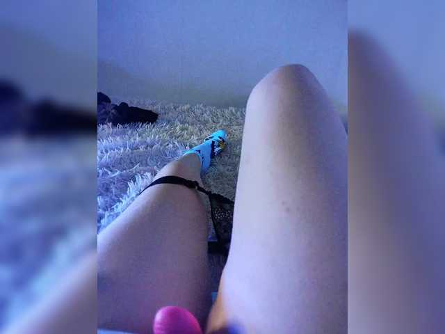 amazingtits-5D's BongaCams show and profile