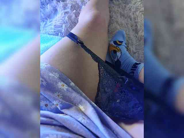 amazingtits-5D Live Webcam on BongaCams