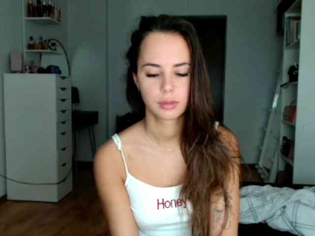 Mayaalovely webcam