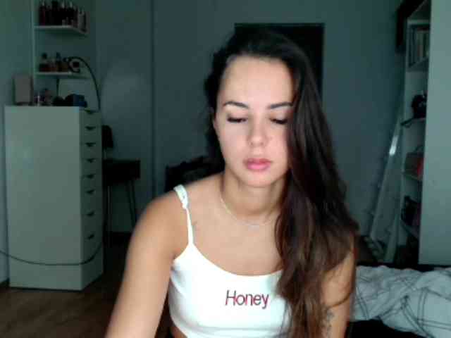 Mayaalovely webcam