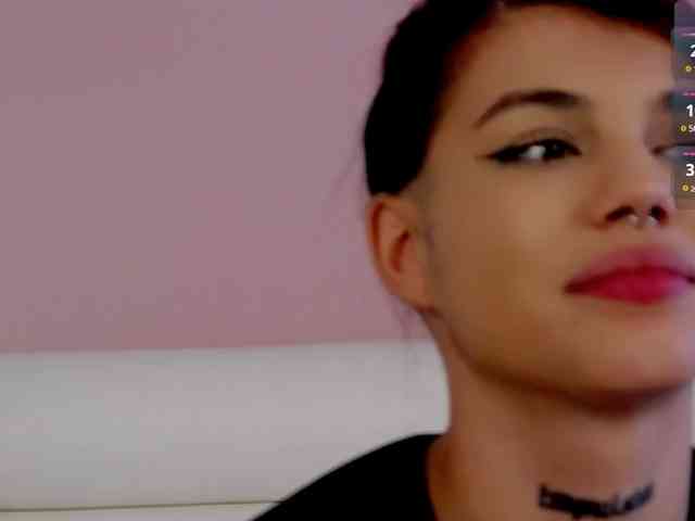 YasminStorm webcam