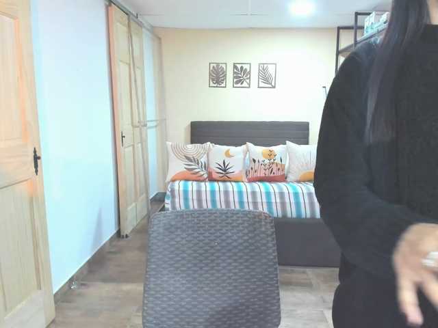 Carlin1511's BongaCams show and profile