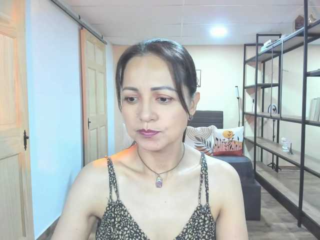 Carlin1511's BongaCams show and profile