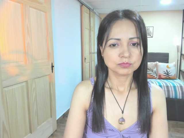 Carlin1511's BongaCams show and profile