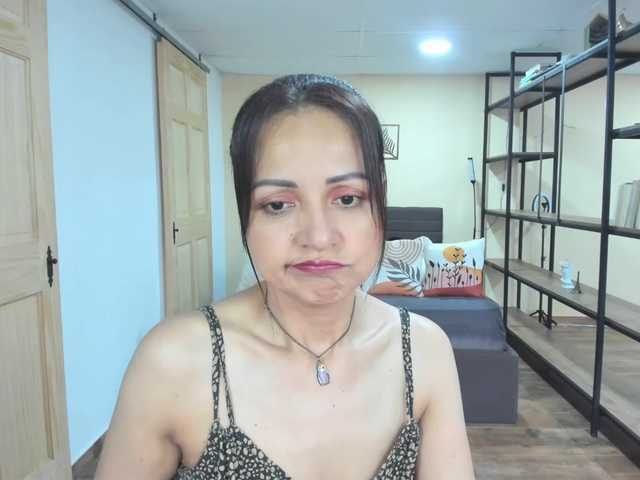 Carlin1511's BongaCams show and profile