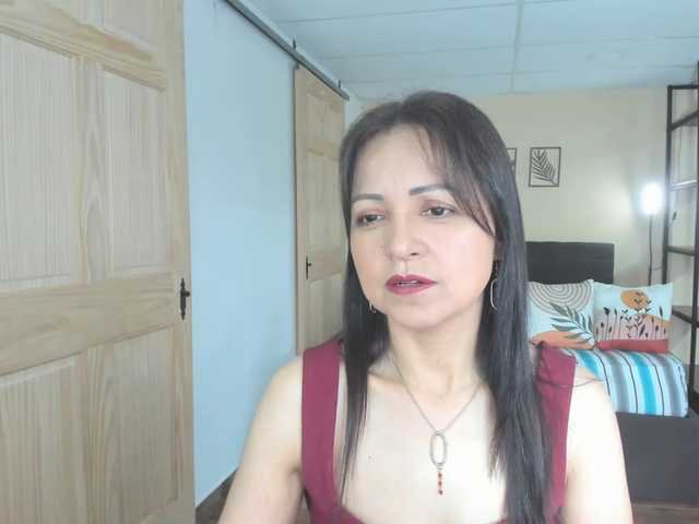 Carlin1511's BongaCams show and profile