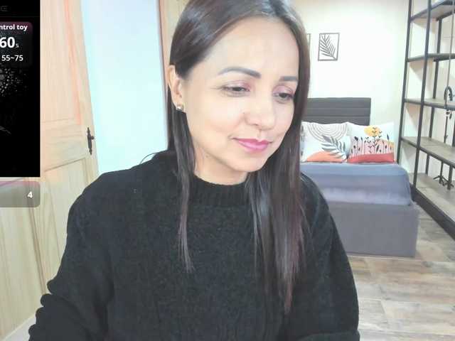 Carlin1511's BongaCams show and profile