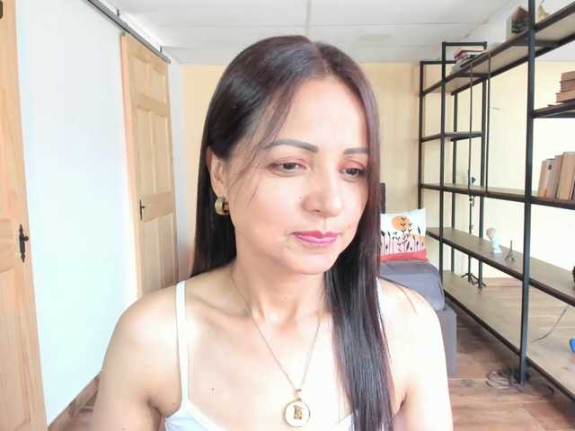 Carlin1511's BongaCams show and profile