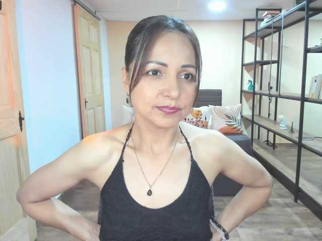 Carlin1511's BongaCams show and profile