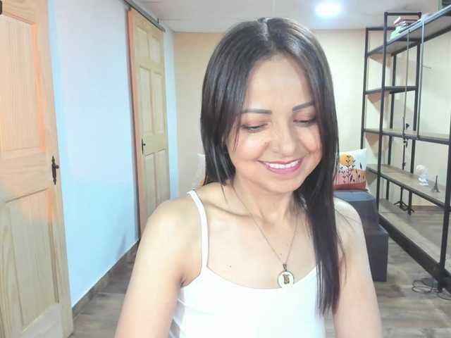 Carlin1511's BongaCams show and profile