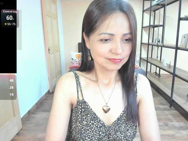 Carlin1511's BongaCams show and profile