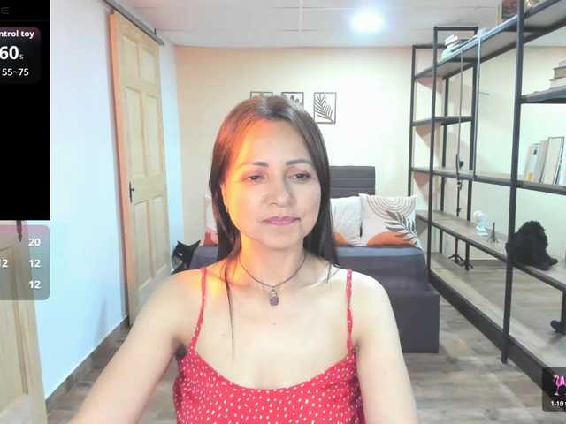 Carlin1511's BongaCams show and profile