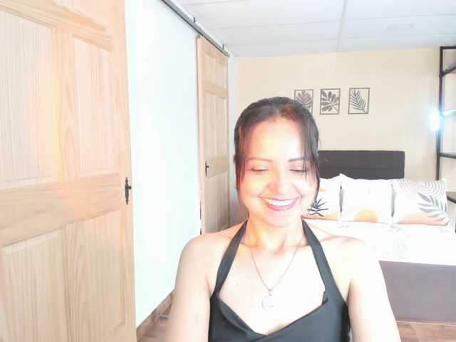 Carlin1511's BongaCams show and profile