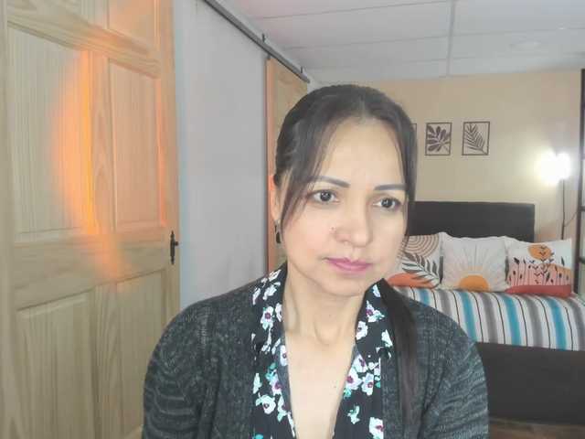 Carlin1511's BongaCams show and profile