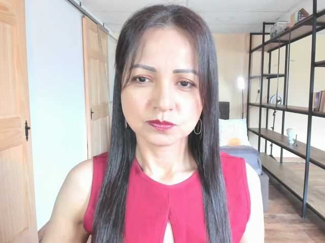 Carlin1511's BongaCams show and profile