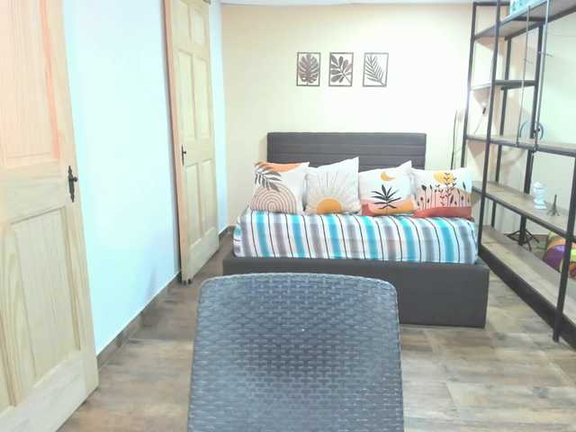 Carlin1511's BongaCams show and profile