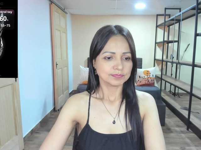 Carlin1511's BongaCams show and profile