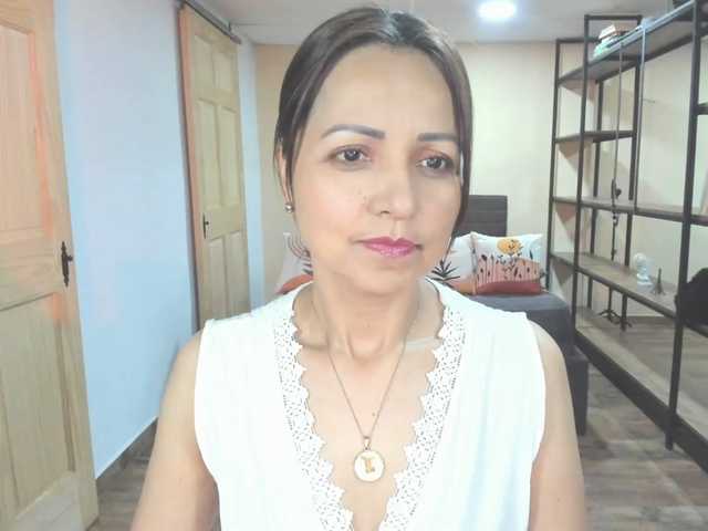 Carlin1511's BongaCams show and profile