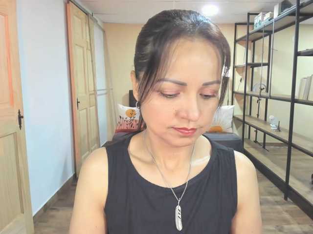 Carlin1511's BongaCams show and profile