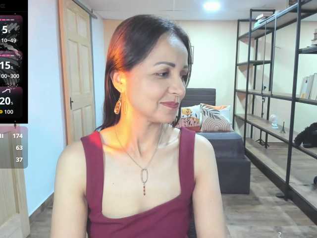 Carlin1511's BongaCams show and profile