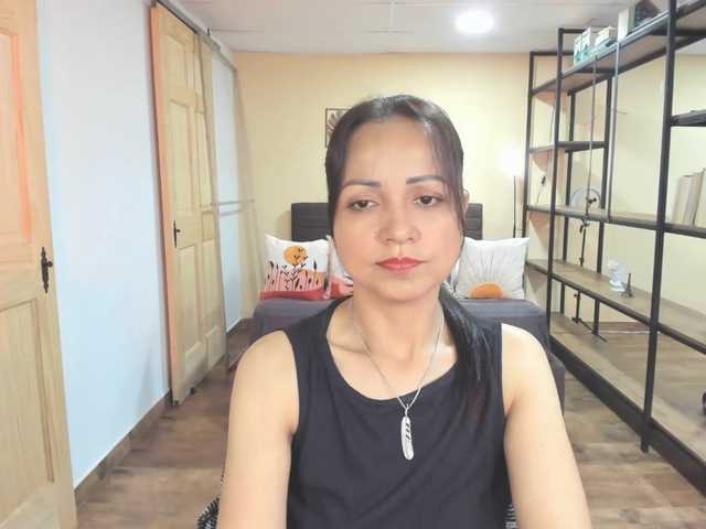 Carlin1511's BongaCams show and profile