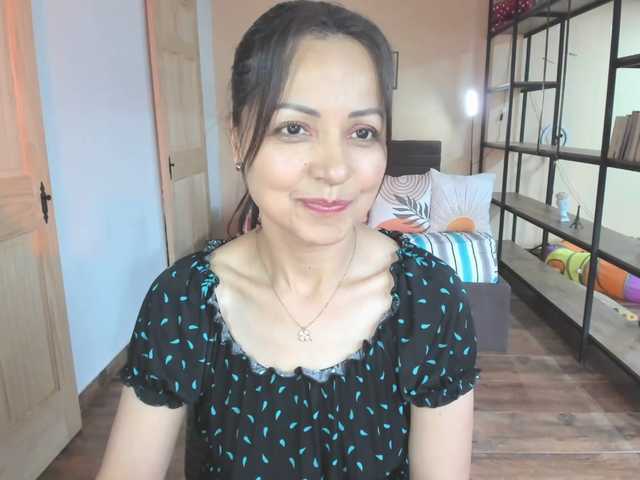 Carlin1511's BongaCams show and profile