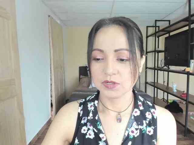 Shaved latina, Shaved grannies, Group chat for 20 39 tokens, Full privates ..., Good Blow Job 2