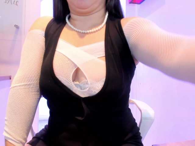 KimKaliifa's BongaCams show and profile