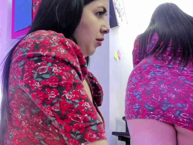KimKaliifa webcam
