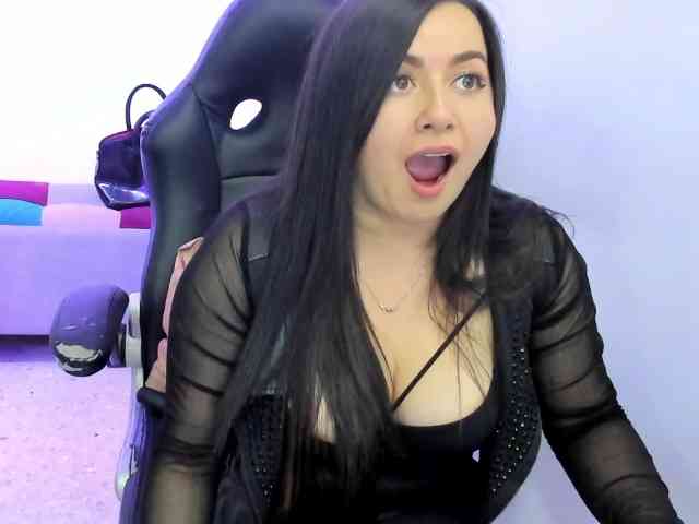 KimKaliifa webcam