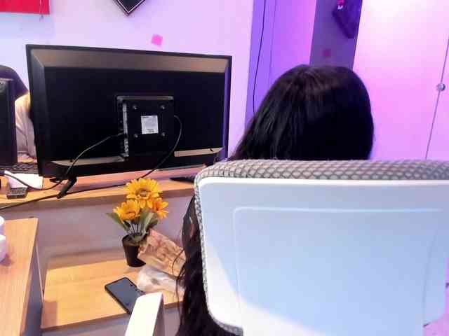 KimKaliifa KimKaliifa