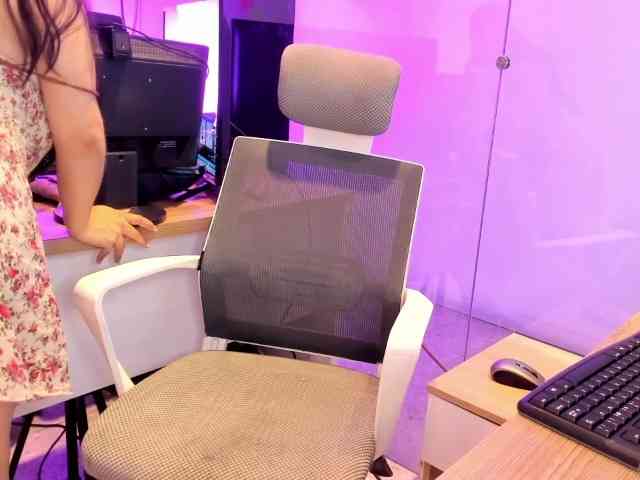 KimKaliifa webcam