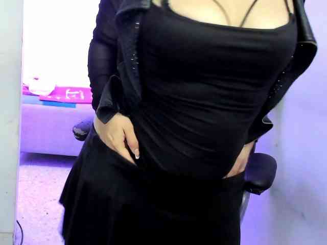 KimKaliifa webcam