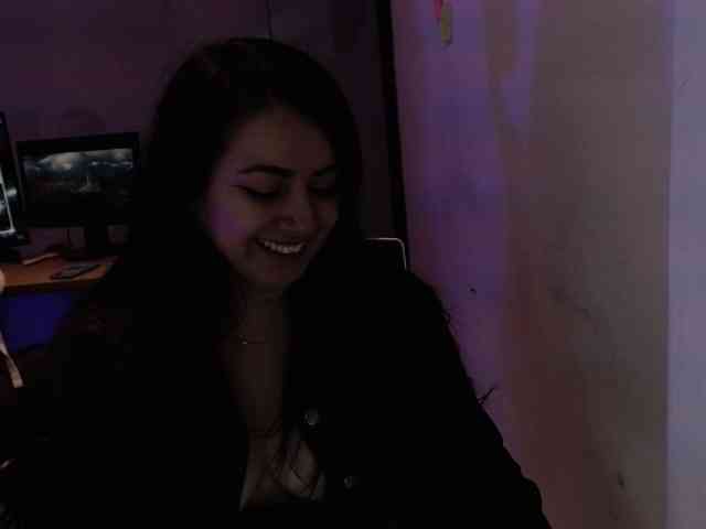 KimKaliifa webcam