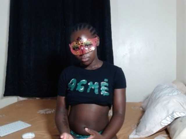 Kittysugar's BongaCams show and profile