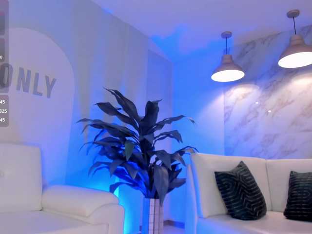 CandaseRussell's BongaCams show and profile