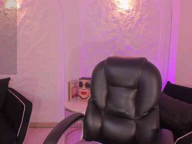 CandaseRussell webcam