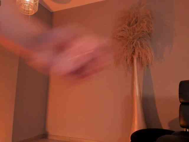 CandaseRussell webcam