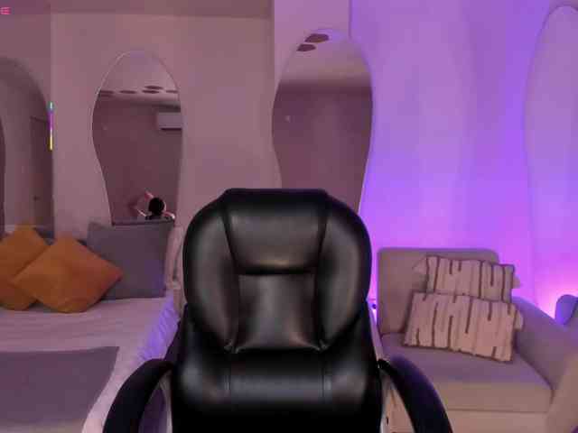 CandaseRussell webcam