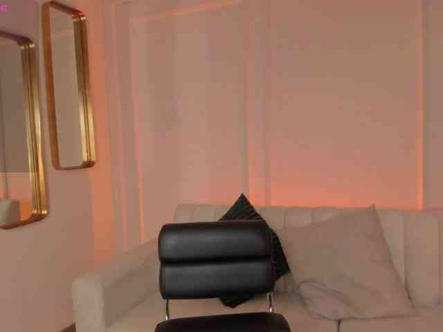 CandaseRussell webcam